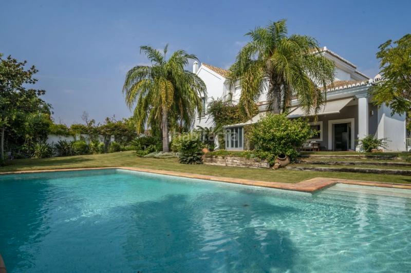 Foto 8a102ab4-b5a6-4d44-947f-a3906a7b6b02. Chalet en calle teide 7 en San Pedro de Alcántara Pueblo Marbella