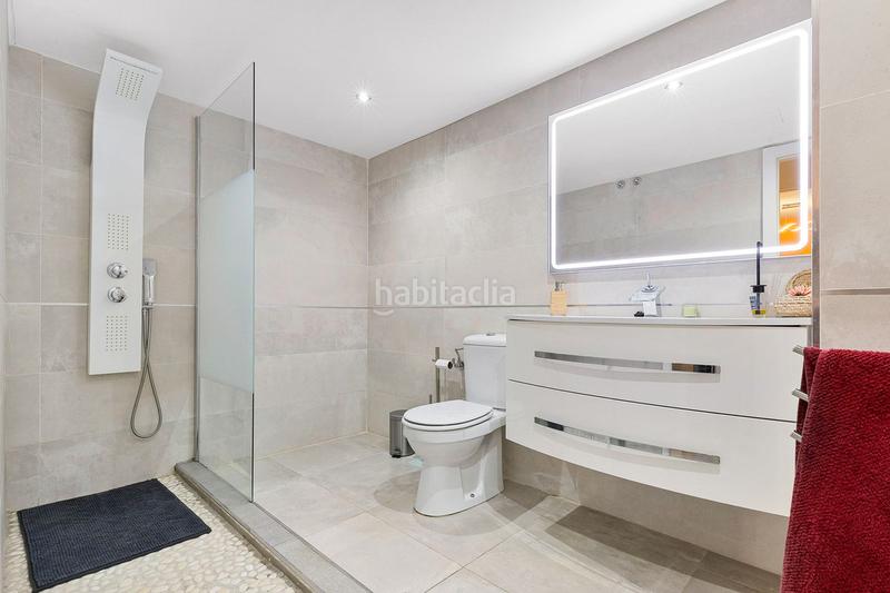 Foto dc535c00-376c-44a3-8cb0-0f34e3f4fada. Attique avec parking piscine dans Zona Miraflores Marbella