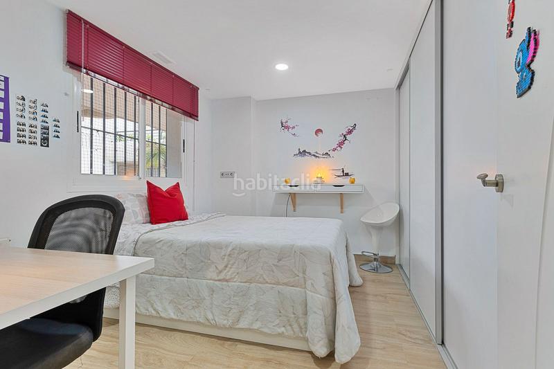 Foto 8aaaf05f-5e38-4e24-b5d2-9b1dfdaf8144. Dachwohnung mit parking pool in Zona Miraflores Marbella