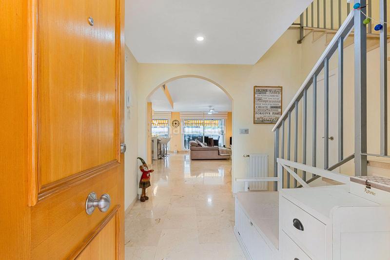 Foto ec4a8326-80ed-490f-9645-76d7c9557f43. Penthouse with parking pool in Zona Miraflores Marbella