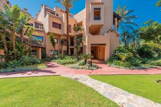 Zweistöckige Wohnung in Avenida del mediterráneo 11