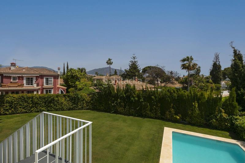 Foto aa1ecaaf-929a-4156-badb-f75434afe3b2. Chalet dans urbanización Guadalmina Alta 635 dans Guadalmina Alta Marbella