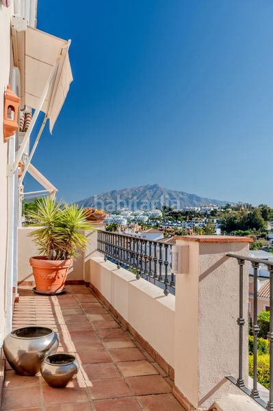 Foto 73621be6-4698-476b-a522-9c85b8ae1984. Casa aparellada amb xemeneia calefacció aparcament piscina a Estepona