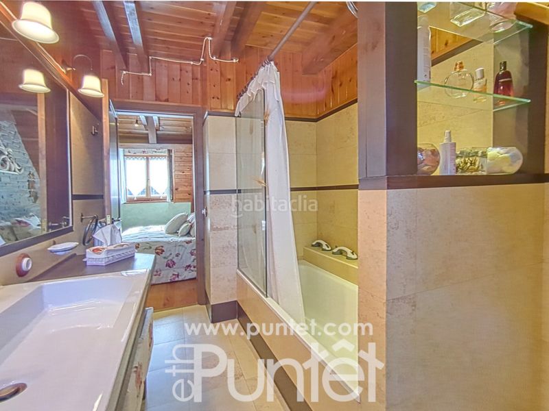 Foto be685b04-b061-4e7a-8b12-e728d17089fe. Casa amb calefacció aparcament a Vielha Vielha e Mijaran