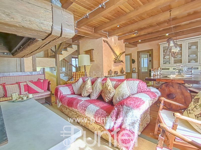Foto d18ed07e-ce8a-432c-b3ec-d8caa71e1f1a. Casa amb calefacció aparcament a Vielha Vielha e Mijaran