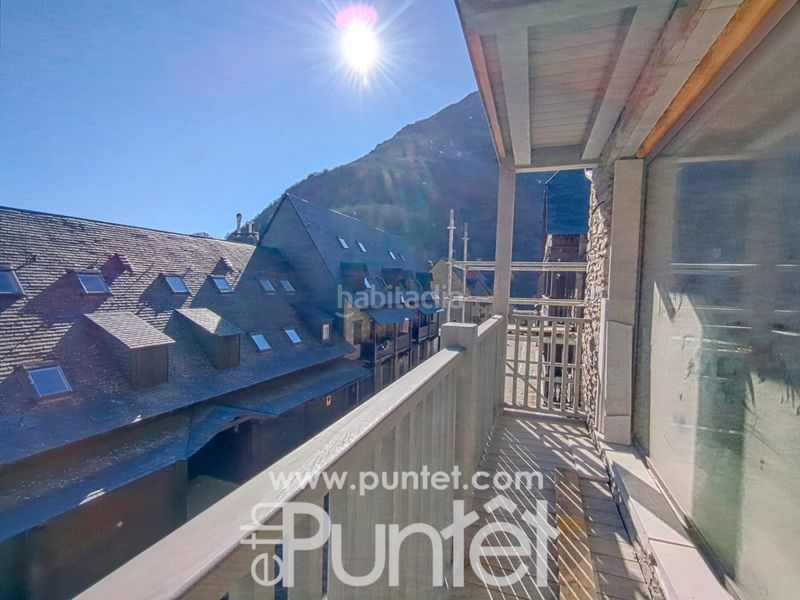 Foto b6071bd8-8afe-47a3-a80b-ed2cd39fcbca. Casa amb calefacció aparcament a Bagergue Naut Aran