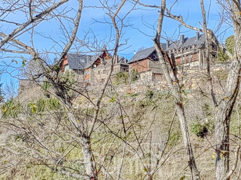 Foto 282c5748-984e-4811-af28-9e6c31d57fd3. Casa amb calefacció aparcament a Montcorbau Vielha e Mijaran