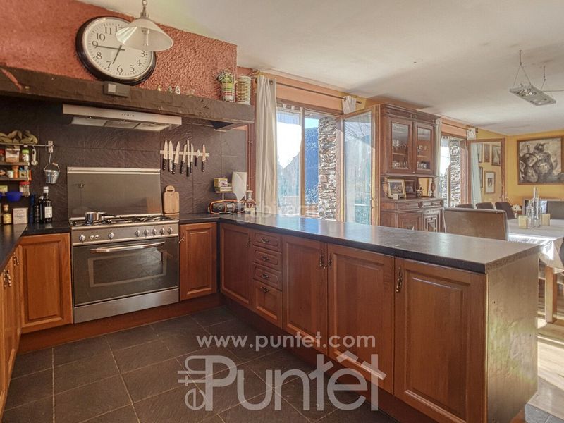 Foto 30d25e1a-3892-4143-8939-51204b8f51ca. Casa amb calefacció aparcament a Montcorbau Vielha e Mijaran