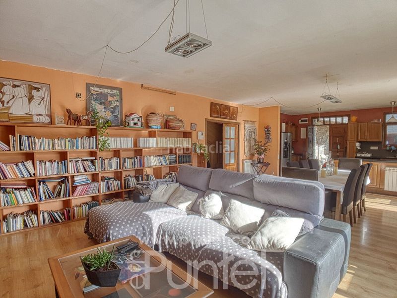 Foto 450d58bf-d1b9-491a-a3d0-3a983496f2a8. Casa amb calefacció aparcament a Montcorbau Vielha e Mijaran