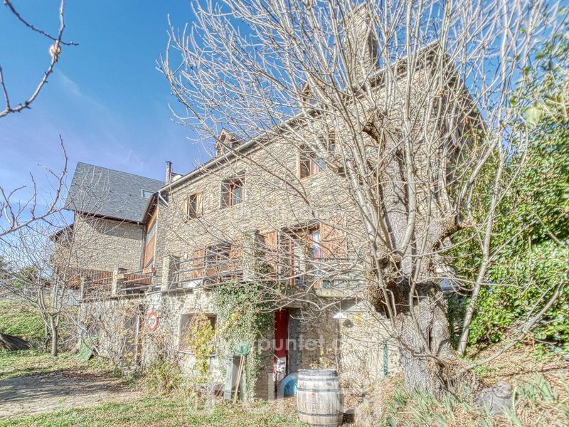 Foto 6508e20a-2d11-4113-a4f5-8240bc1e3761. Casa amb calefacció aparcament a Montcorbau Vielha e Mijaran