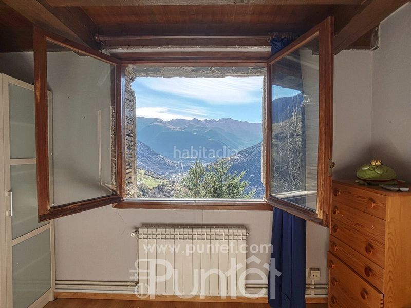 Foto 9cae8b73-f9b6-4674-adfd-ecbfbba39a5e. Casa amb calefacció aparcament a Montcorbau Vielha e Mijaran