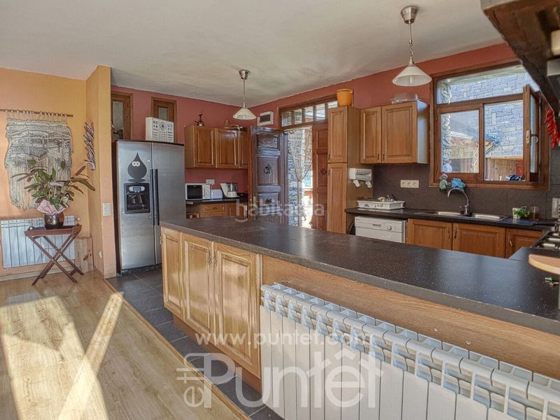 Foto ecbcabb9-91f8-4c0b-a814-f75e985c5150. Casa amb calefacció aparcament a Montcorbau Vielha e Mijaran