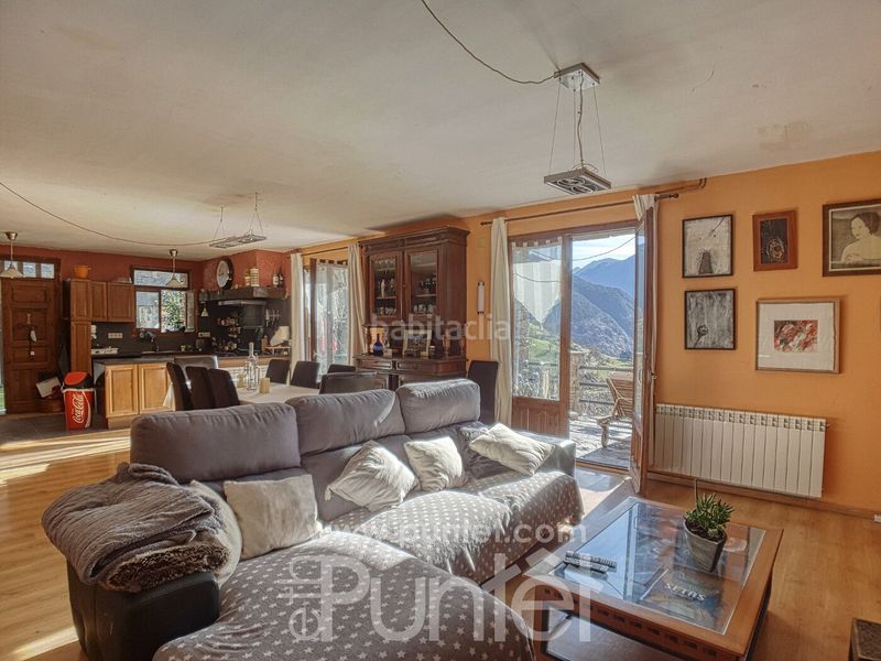 Foto eea3b0ad-6674-47f1-8b29-80de25c74eb7. Casa amb calefacció aparcament a Montcorbau Vielha e Mijaran