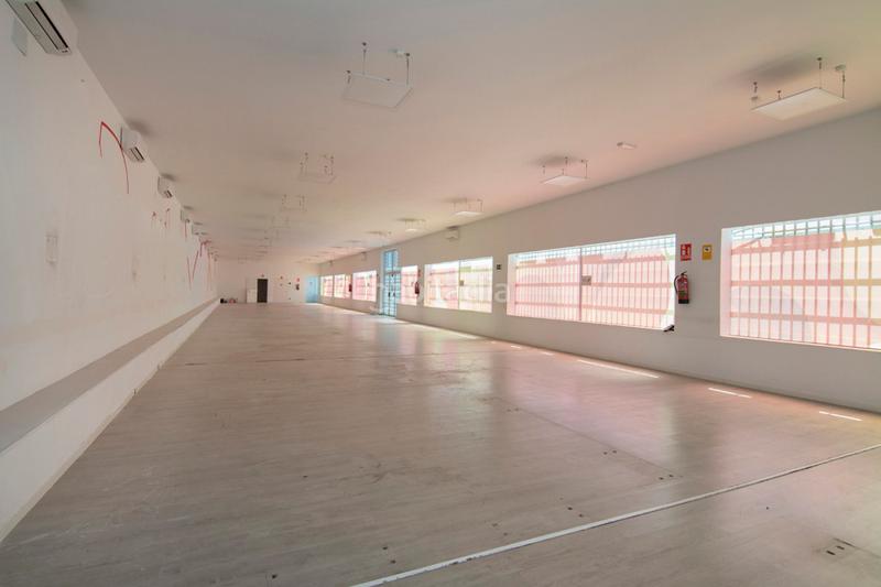 Foto 89e1492b-6763-469d-8ffb-77422c50cc41. Nau industrial a lugar de la casería duende 12 a Pulianas