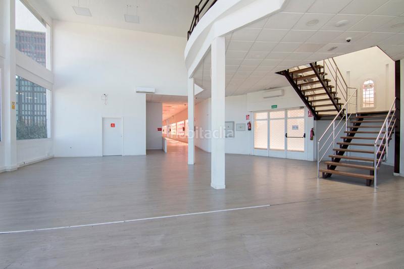 Foto a8cda883-c981-412c-8493-d06e3e064367. Nau industrial a lugar de la casería duende 12 a Pulianas