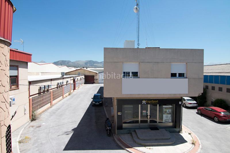 Foto d2d3ae31-2747-4221-8660-627085519770. Nau industrial a lugar de la casería duende 12 a Pulianas