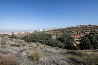 Residential Plot in Calle rio guadalfeo 280. Parcela urbana en la zubia