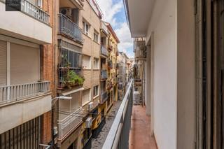 Appartement  San vicente ferrer. Piso en calle san vicente ferrer  granada.