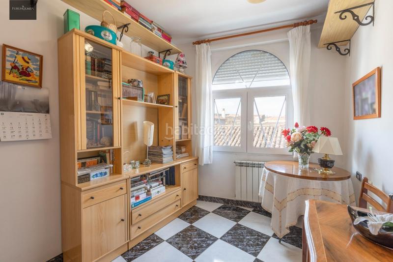 Foto 4b581579-b7be-4559-b61e-7c7c491dde6d. Casa  independiente, terraza en ático y locales en Zubia (La)
