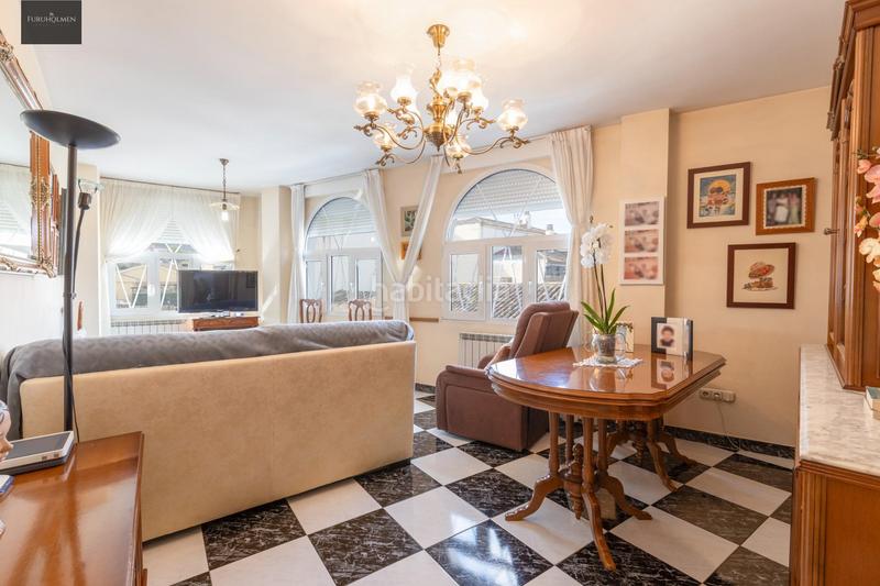 Foto 9f035760-f300-4e0c-a535-5e48e82a839b. Casa  independiente, terraza en ático y locales en Zubia (La)