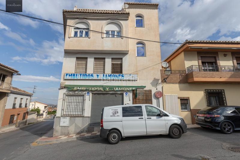 Foto b8e5112d-e69b-4d29-a7aa-ee7c1b71c405. Casa  independiente, terraza en ático y locales en Zubia (La)