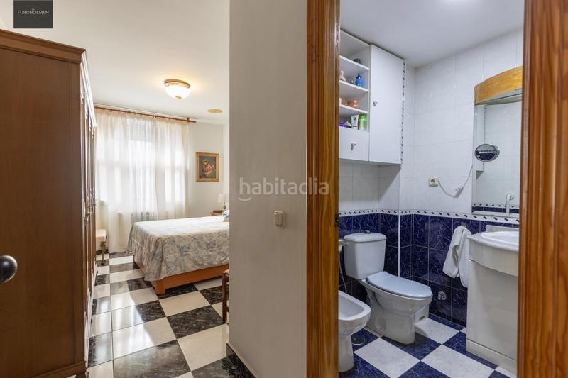 Foto e4060936-f8b5-48ac-aa29-6c465b541bda. Casa  independiente, terraza en ático y locales en Zubia (La)