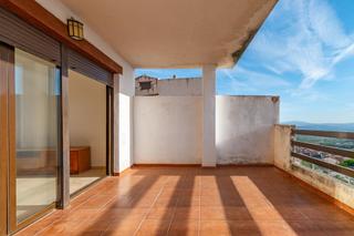 Apartament  Calle castillejo. Apartamento en cogollos vega con garaje y piscina