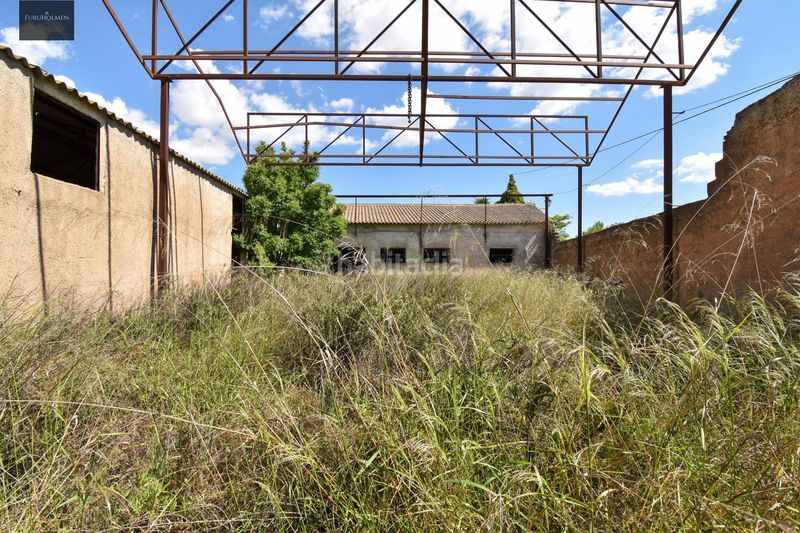 Foto e9a9aa35-cd3b-485a-a57b-1440325c3056. Nau industrial a Dúrcal