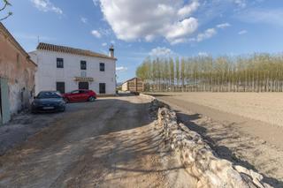 Mas à Diseminada. Cortijo carmen en pinos puente