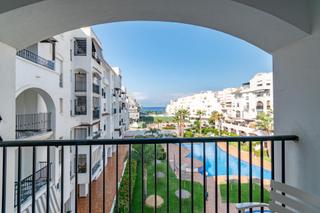 Piso en Avenida avenida andalucia 6. 6. Salobreñapiso junto a la playa. tres dormitorios,dos baños y gar