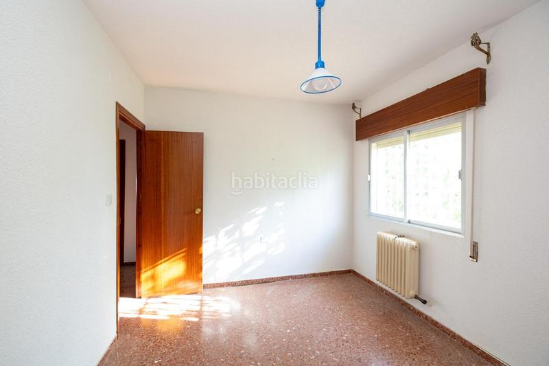 Foto 02686640-7746-4d86-8208-0d8e1ea18c08. Chalet !!amplia vivienda en parcela de 1.200 metros en urbanización!! en Otura