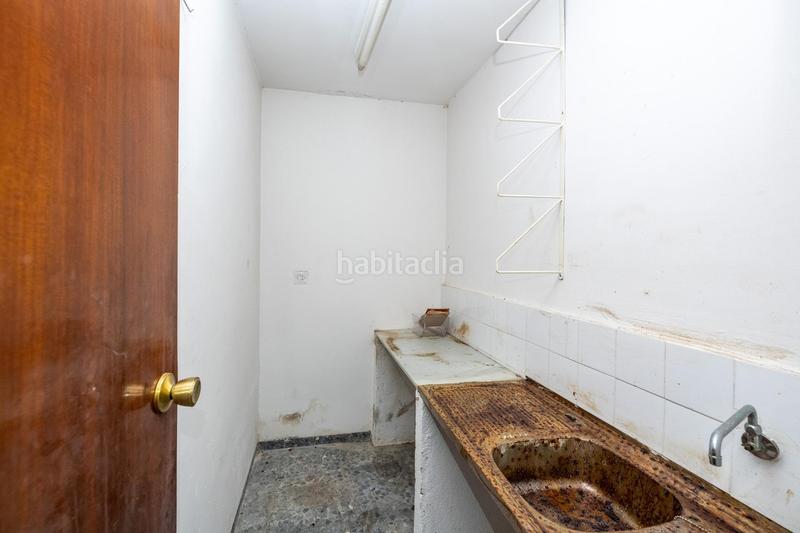 Foto 1c15af6e-edb7-4c70-8944-61cdb63f00e9. Chalet !!amplia vivienda en parcela de 1.200 metros en urbanización!! en Otura