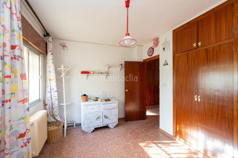 Foto 25501ad0-142a-4ef4-8327-455c4cac9530. Chalet !!amplia vivienda en parcela de 1.200 metros en urbanización!! en Otura