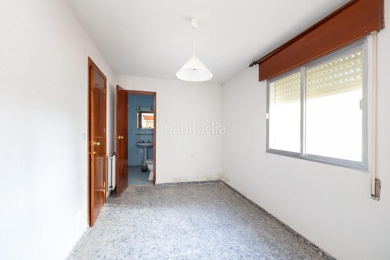 Foto 7362063f-4e59-4216-b159-c0c1dbea531f. Chalet !!amplia vivienda en parcela de 1.200 metros en urbanización!! en Otura