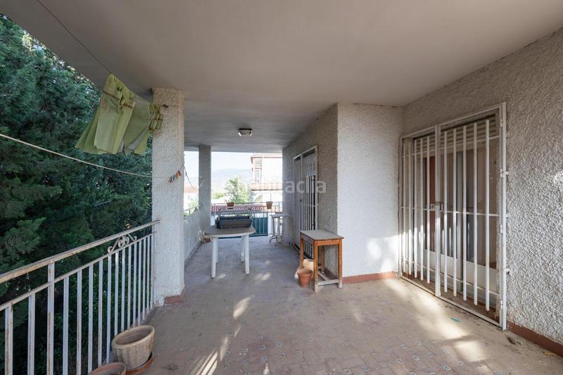 Foto 9fdae84b-0605-45fe-854c-673dc9e5aa6b. Chalet !!amplia vivienda en parcela de 1.200 metros en urbanización!! en Otura
