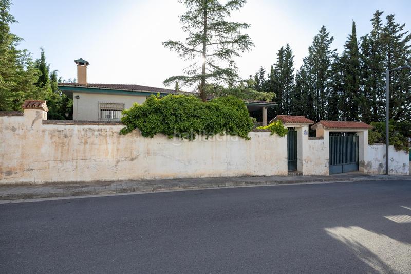 Foto e1526455-35f6-46f5-84d2-0e021b9c0875. Chalet !!amplia vivienda en parcela de 1.200 metros en urbanización!! en Otura