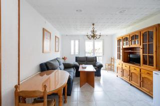 Appartement  Calle victor hugo. Amplio piso en zona cartuja, ideal para inversión o vivir en zon