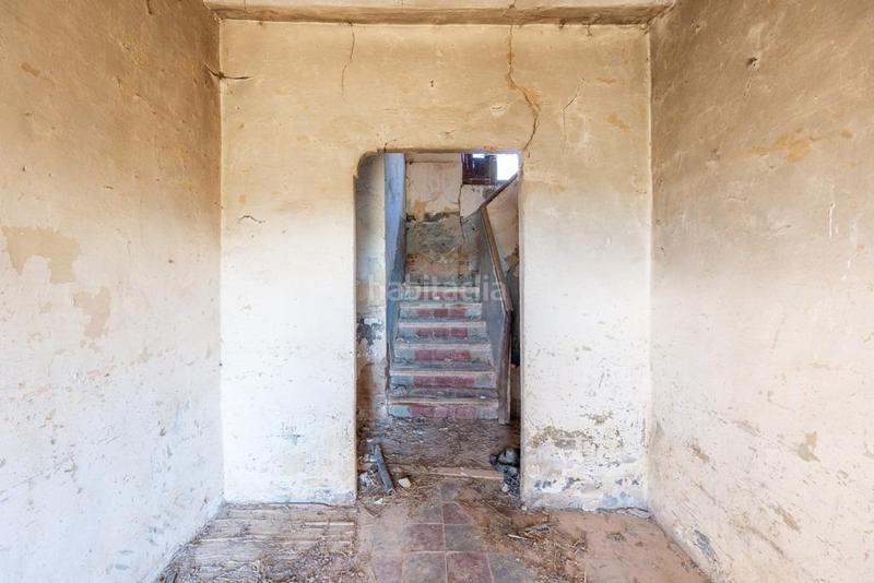 Foto ed5812e9-957f-4d89-ac83-fe746eed4b12. Masía en polígono 7 paraje 143 huerta vieja 408 venta de cortijo en cogollos vega en Cogollos de la Vega