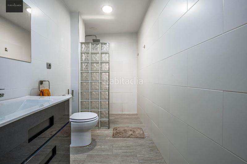 Foto 6b02c33a-3a28-4b2f-ab87-f6491f65b243. Piso  céntrico con 3 grandes habitaciones, 2 baños, terraza, cocina, despensa y lavadero. garaje opcional en Albolote