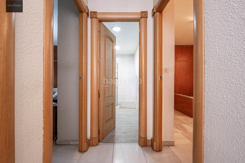 Foto 8e00e2f0-118b-4163-83cc-b5aee6818590. Piso  céntrico con 3 grandes habitaciones, 2 baños, terraza, cocina, despensa y lavadero. garaje opcional en Albolote