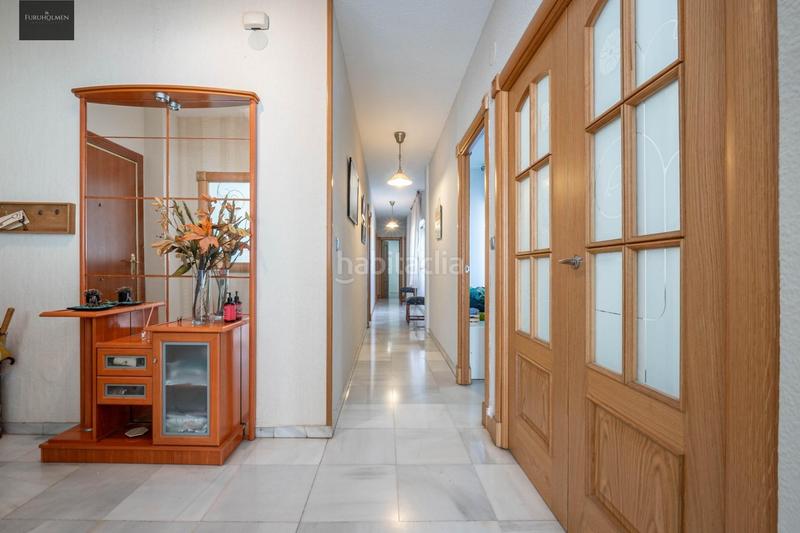 Foto d411665d-2093-4093-b612-941b84a3fd27. Piso  céntrico con 3 grandes habitaciones, 2 baños, terraza, cocina, despensa y lavadero. garaje opcional en Albolote