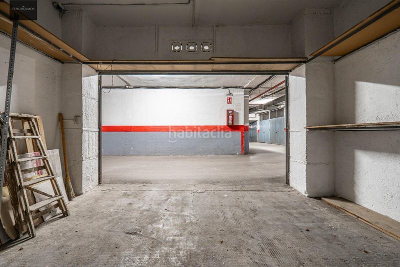 Foto 0b4d7538-e708-4050-b2f7-7221f9009efe. Aparcament cotxe a Fígares Granada