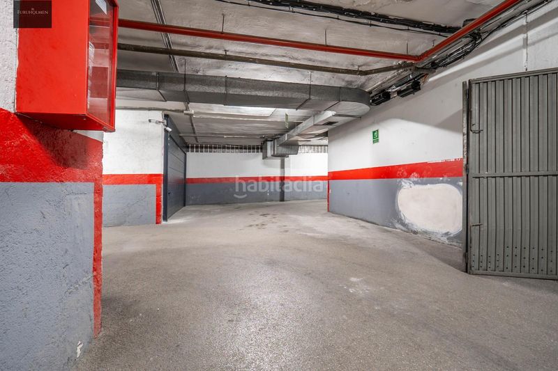 Foto 61f9d884-a5f0-45e6-aa5c-97819c2354ff. Aparcament cotxe a Fígares Granada