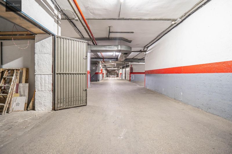 Foto 9314effa-ad10-4bf9-b695-527c9942b459. Aparcament cotxe a Fígares Granada