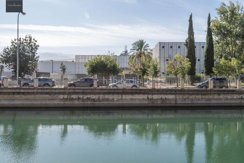 Foto b0227e48-9123-452e-847e-717933317141. Aparcament cotxe a Fígares Granada