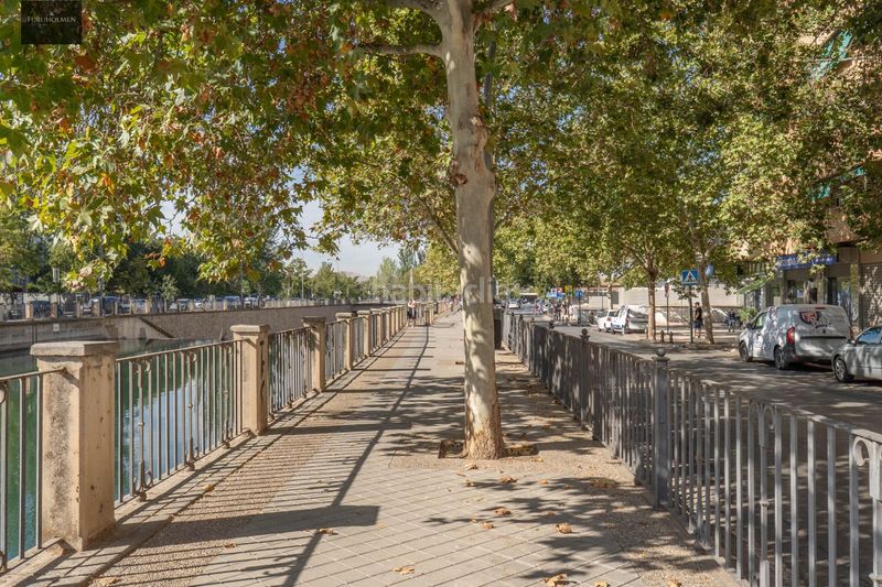 Foto b3788a06-ad43-420c-940c-d5632df223b7. Aparcament cotxe a Fígares Granada