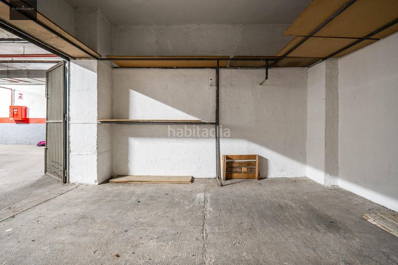 Foto e6b6a521-4f57-4165-a9e1-c0fce6d5b220. Aparcament cotxe a Fígares Granada