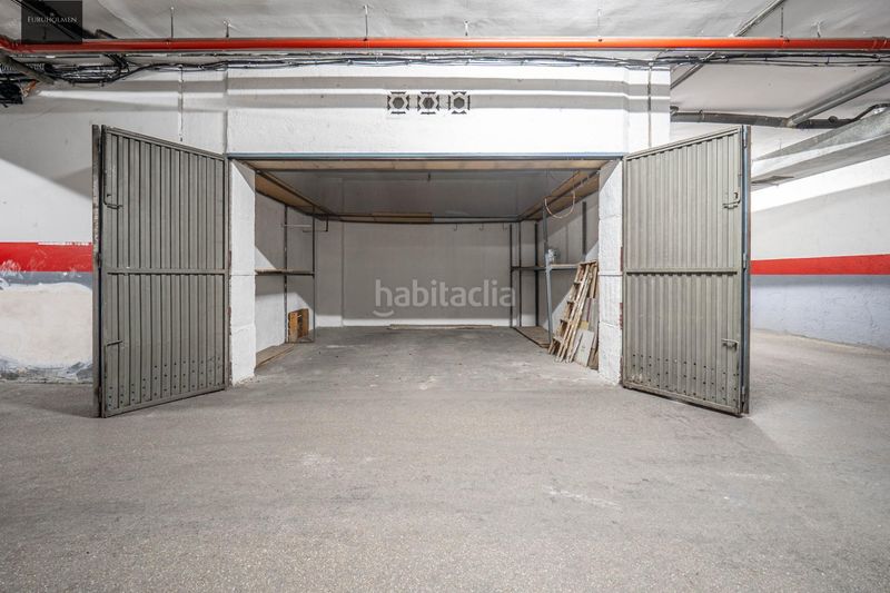 Foto f6170962-cc8a-4a6d-b365-430141ee4504. Aparcament cotxe a Fígares Granada