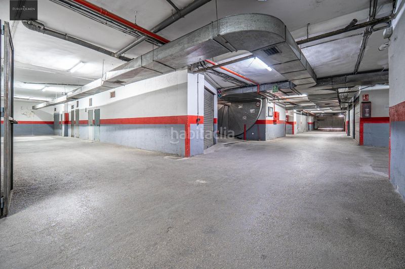 Foto fc2d0e11-a86e-4e06-8736-f37813262e99. Aparcament cotxe a Fígares Granada