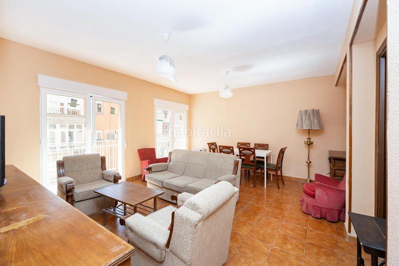 Foto a1df90cc-795a-49ff-a798-7bc1cc730469. Rent flat with heating in Camino de Ronda Granada